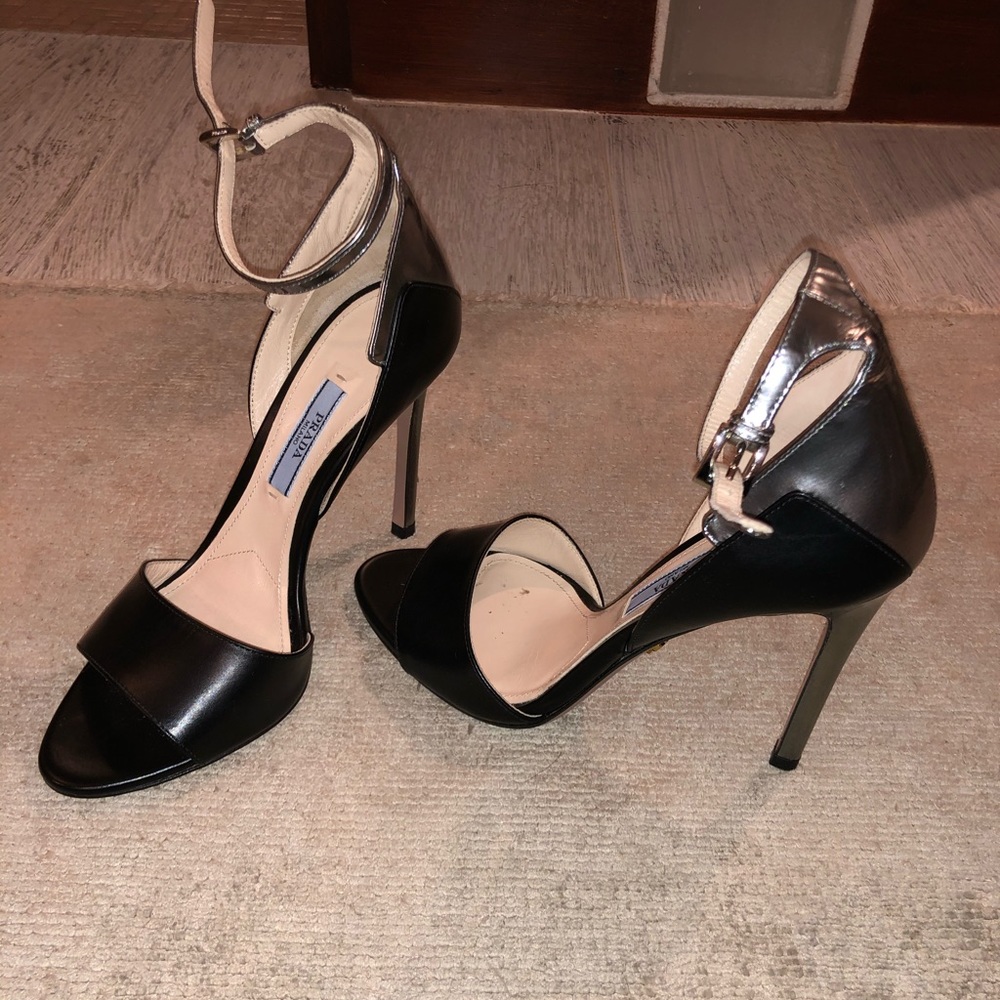 WORN ONCE PRADA SIZE 36 Black and silver heels